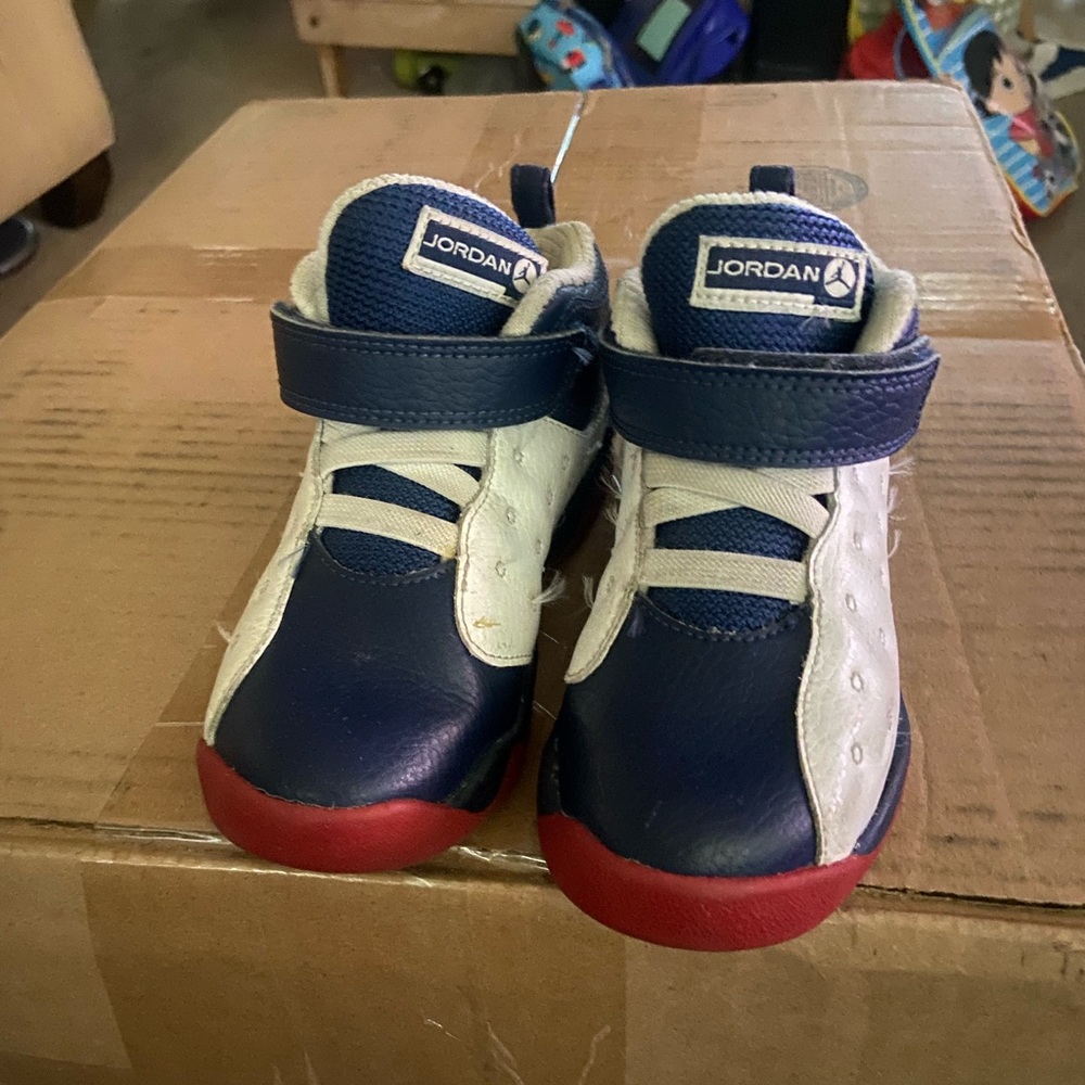 Kids Jordan’s Size 10c